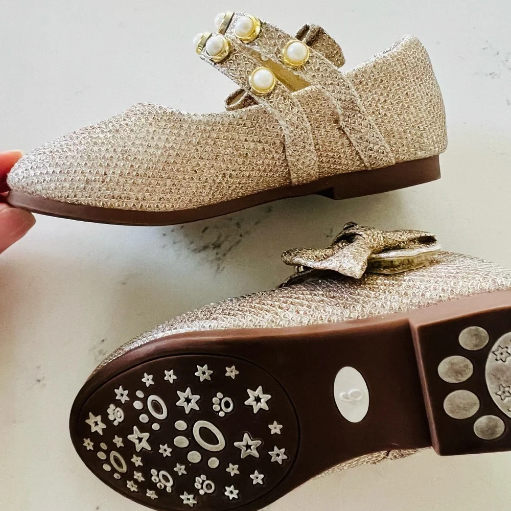 PANDANINJA Ankle strap gold glitter ballet flats size 6